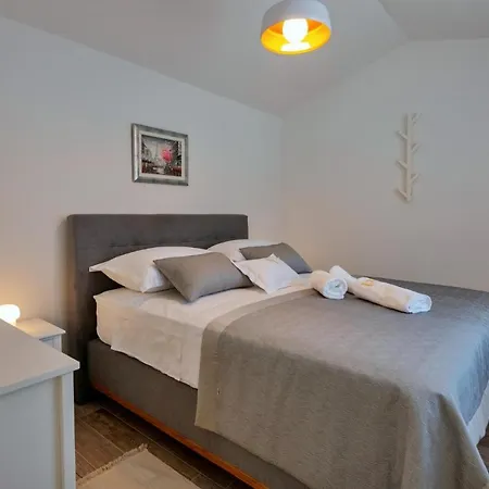 Gorgeous In With Sauna 度假居 *