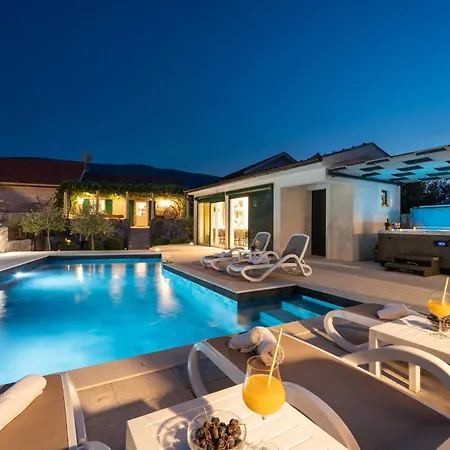 Gorgeous In With Sauna Slivno (Split-Dalmatia)