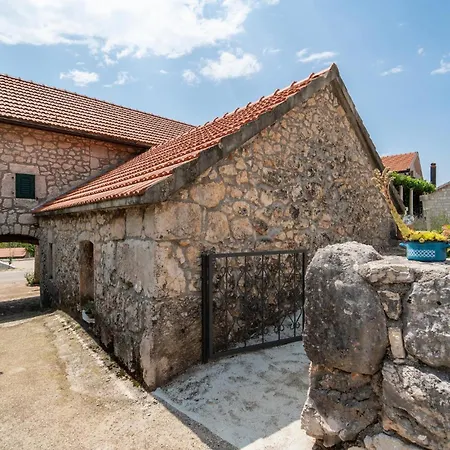 Gorgeous In With Sauna * Slivno (Split-Dalmatia)